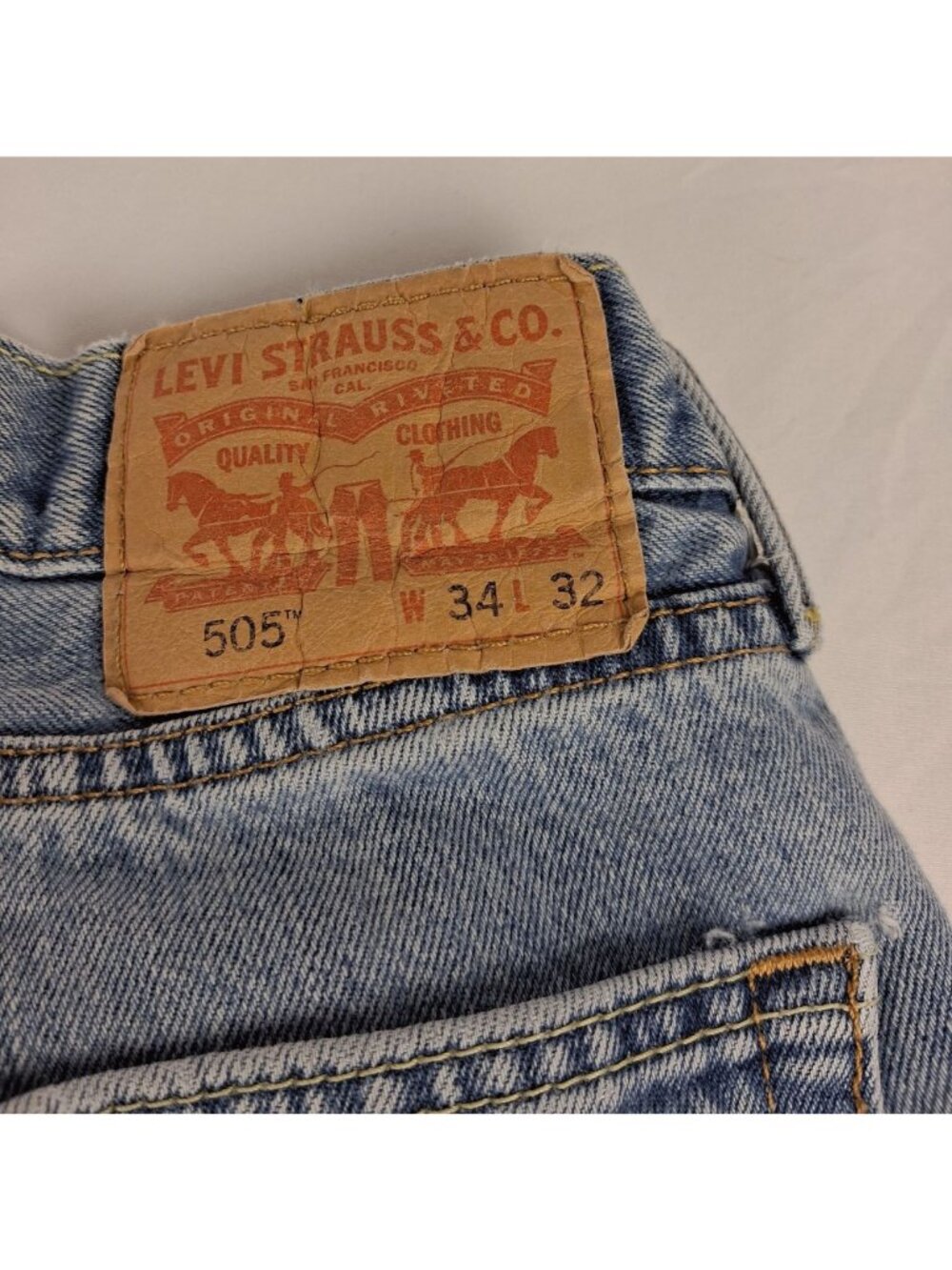 Levis 505 Regular Fit Light Wash Blue Denim Jeans Mens W34 L29* - Picture 5 of 12